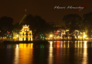Le esperienze del mercato notturno e le strade pedonali nuovi dei Quartieri Vecchi ad Hanoi