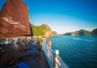 swan cruise halong bay