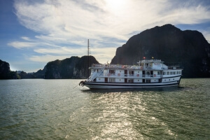 rosa cruise halong
