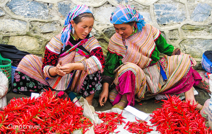 Il mercato di Bac Ha - Due venditrice di peperoncino