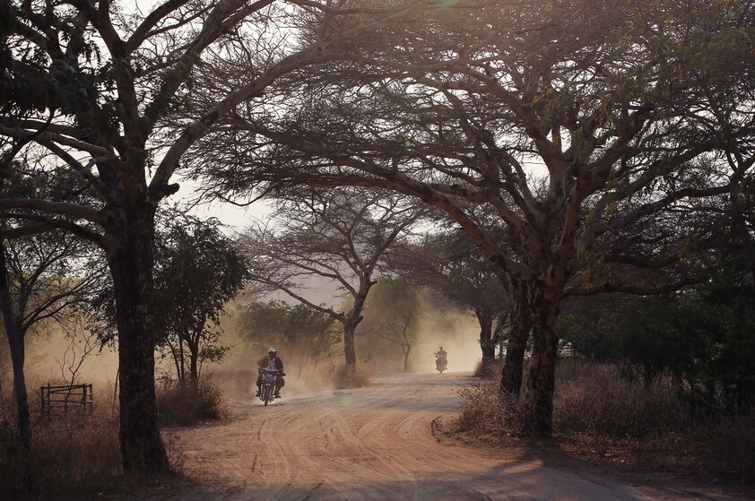 Bagan si trova da Yangon 600 km, 180 km da via Mandalay