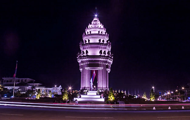 Monumento dell’Indipendenza a Phnom Penh, Cambogia