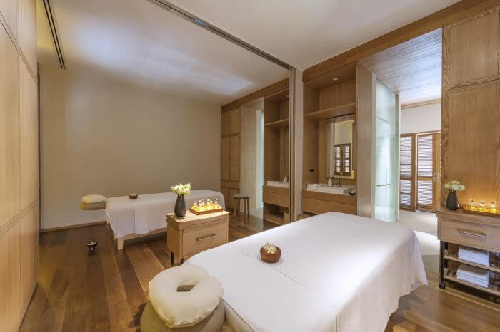 Fare un buon massaggio tradizionale in mercato a Vientiane, Laos